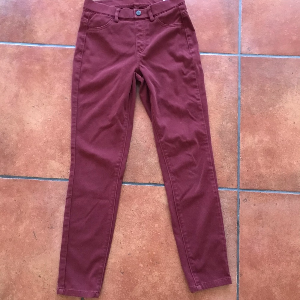 Maroon Uniqlo leggings pant